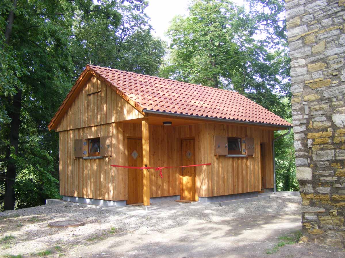 2012 Einweihung Toilette 02