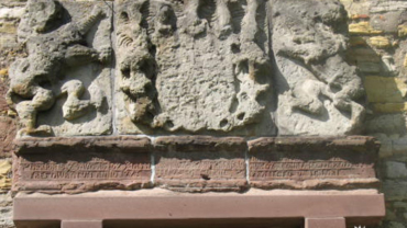 Das Wappen am Bergfried